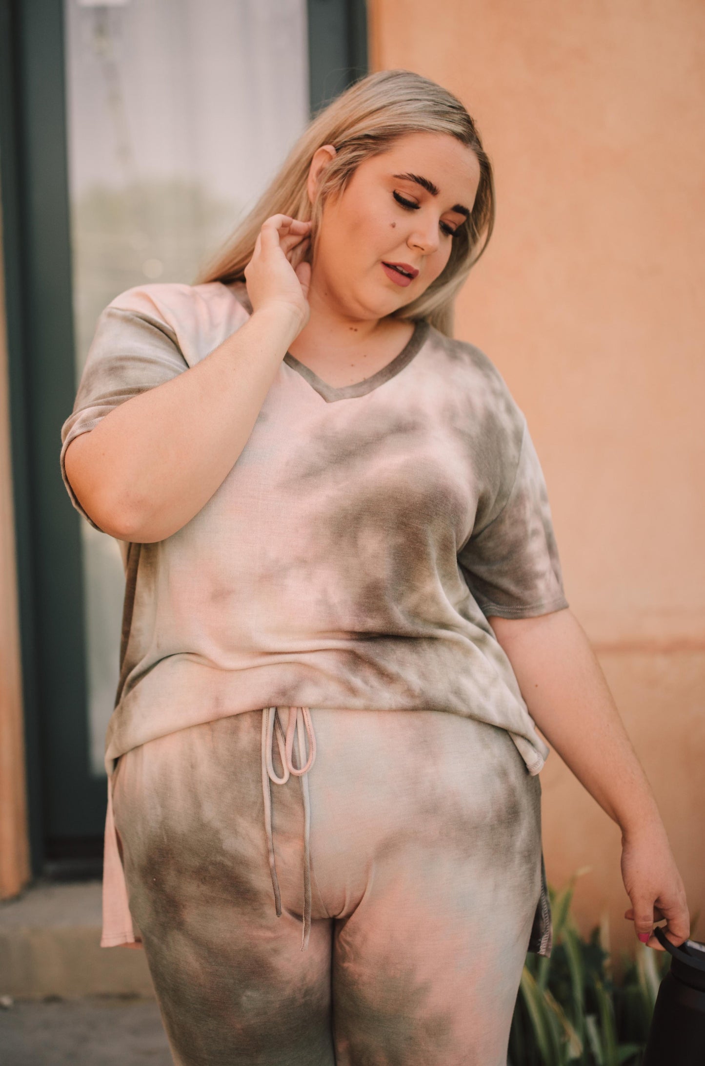 Forgotten Dreams Tie Dye Top In Taupe